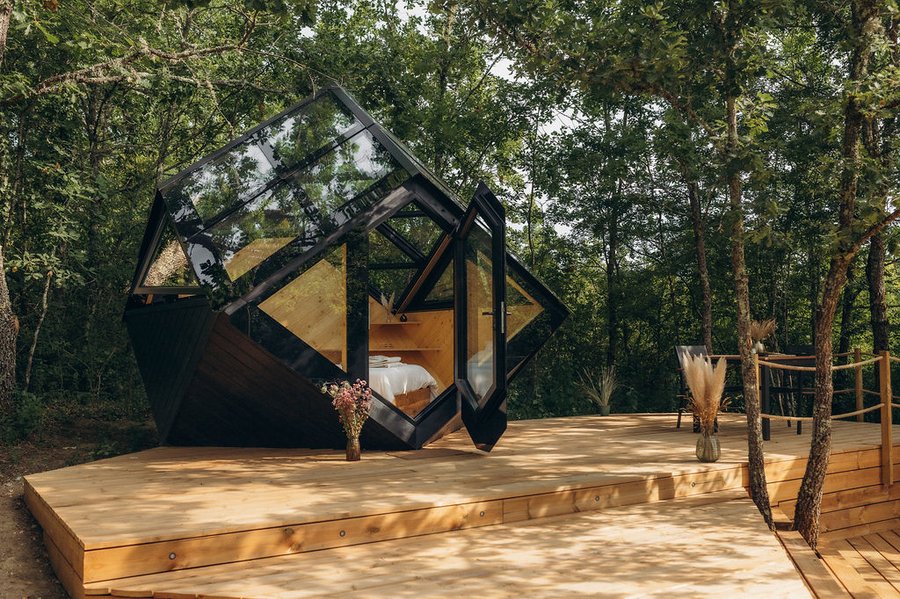 Hébergement AbracadaRoom : Cocon de verre avec Bain Nordique - Image 1