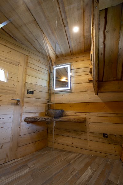 Hébergement AbracadaRoom : La Cabane du Vigneron & Spa - Image 11