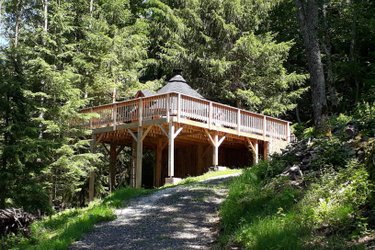 Cabane & Spa des Trappeurs à Cheylade (1)