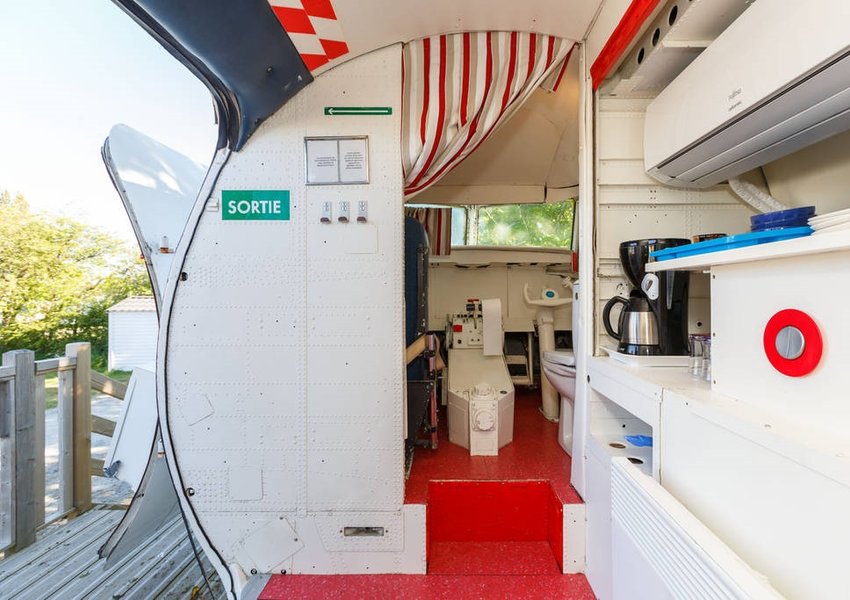 Hébergement AbracadaRoom : Avion GRUMMAN – 4 places - Image 3