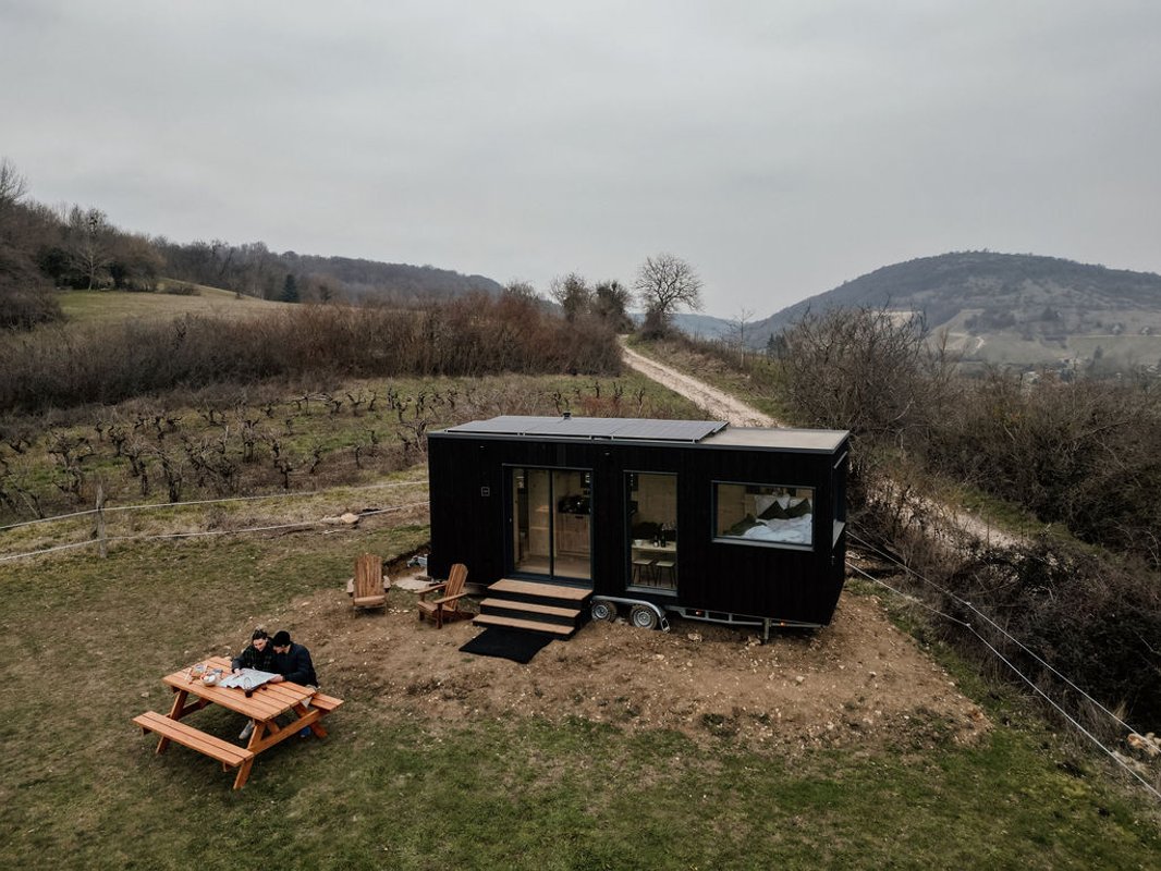 Parcel Tiny House - montagnes et vignes dans l'AOC du Bugey à Revonnas (2)