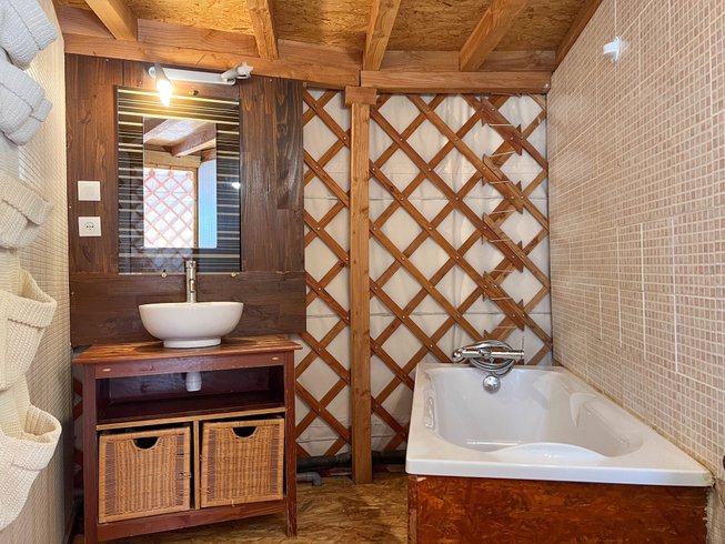 Hébergement AbracadaRoom : La Yourte Contemporaine - Image 19