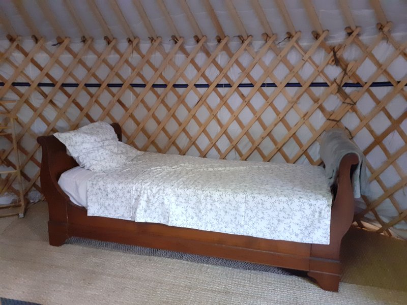 Hébergement AbracadaRoom : La Yourte à la douceur des chênes - Image 7