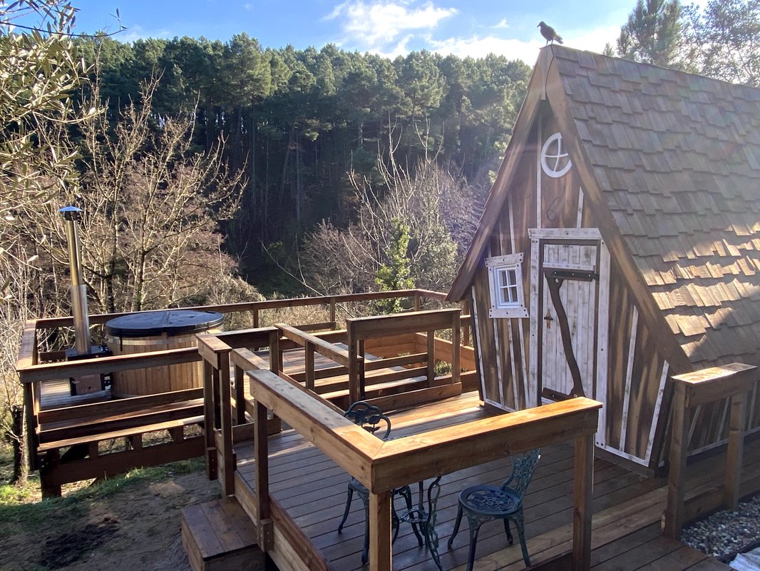 La Cabane Aéloria & Spa à Robiac-Rochessadoule (2)