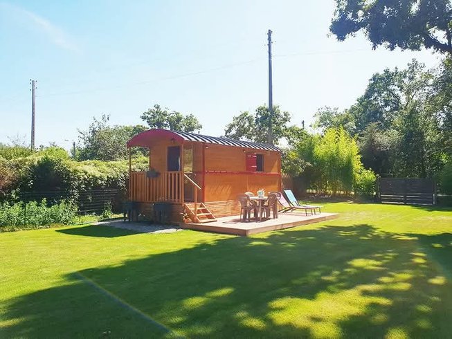 Hébergement AbracadaRoom : Roulotte rêve de bohème - Image 1