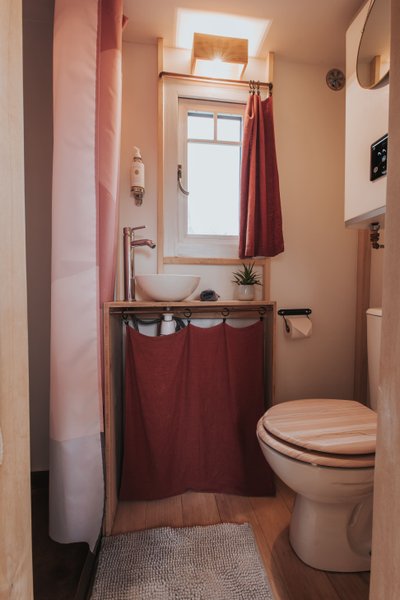 Hébergement AbracadaRoom : Cabotte Rouge & Spa - Image 6