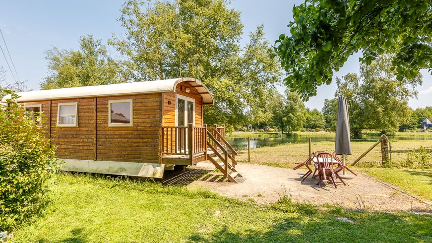 Hébergement AbracadaRoom : Roulotte 2 - Image 1