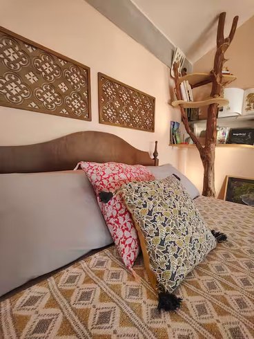 Hébergement AbracadaRoom : Refuge insolite avec vue panoramique - Image 5