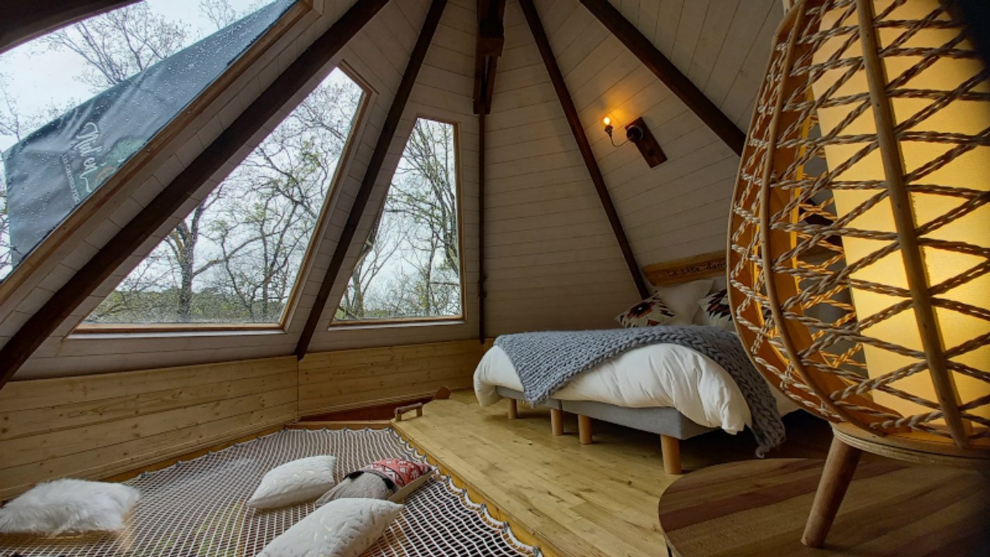 Cabane avec spa "Cocoon" à Lamothe-Fénelon (13)