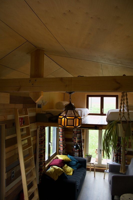 Les Jours Heureux Tiny House à Villers-Le-Gambon (2)