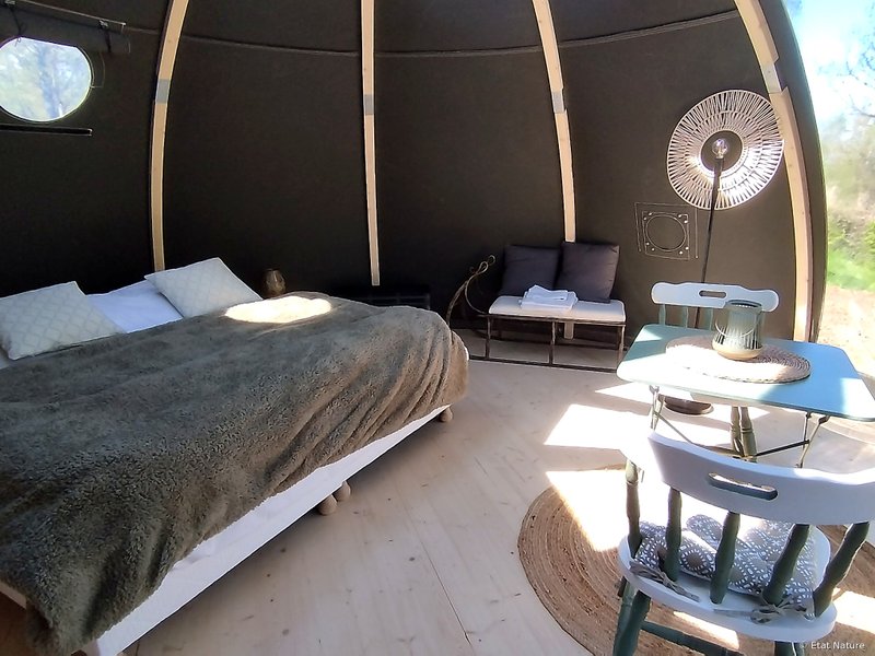 Hébergement AbracadaRoom : La bulle de l'étang d'Etat Nature - Image 2