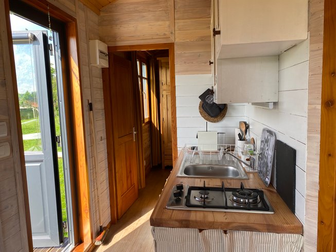 Hébergement AbracadaRoom : La roulotte du verger - Image 9