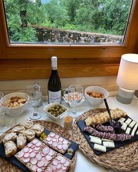 Hébergement AbracadaRoom : Tiny House & Spa - Image 8