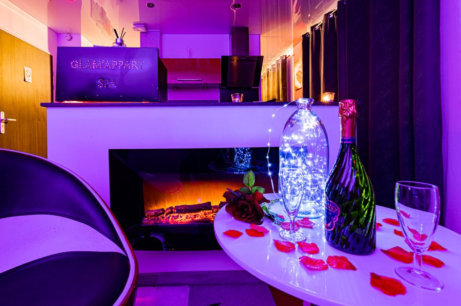 Hébergement AbracadaRoom : Glam Appart Spa Love you ciel étoilé - Image 19