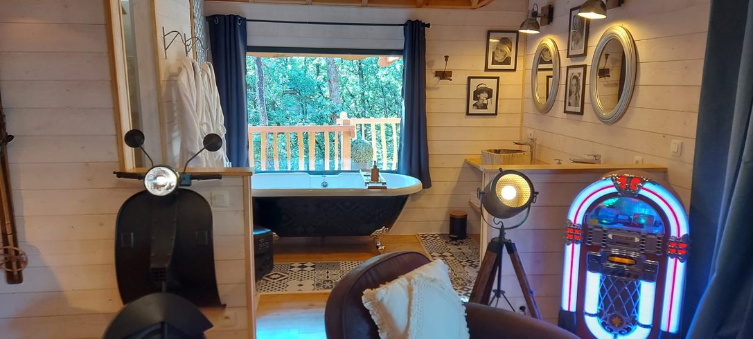Hébergement AbracadaRoom : Cabane Spa Vintage Prestige - Image 12