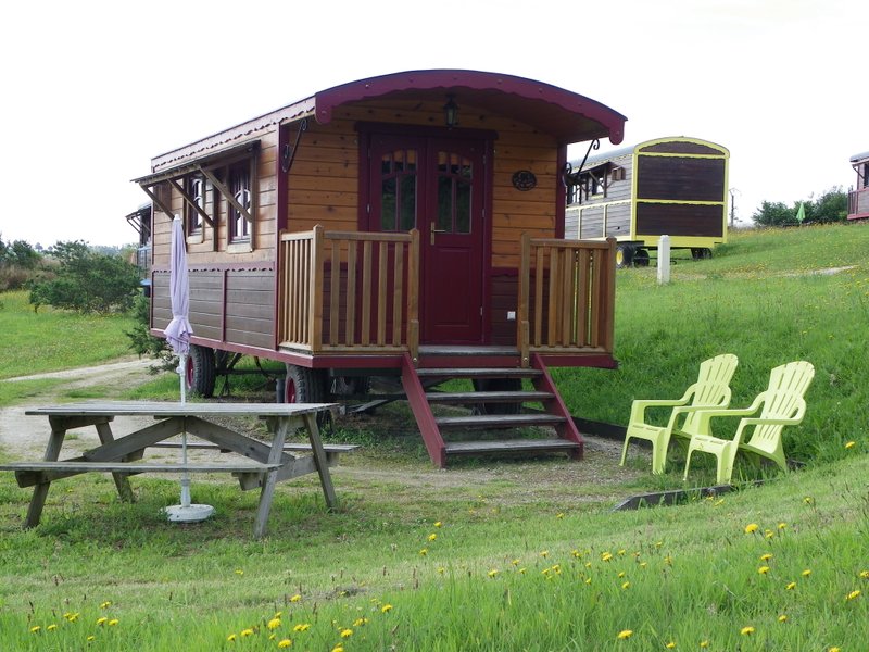 Hébergement AbracadaRoom : Roulotte-Gîte - Image 6