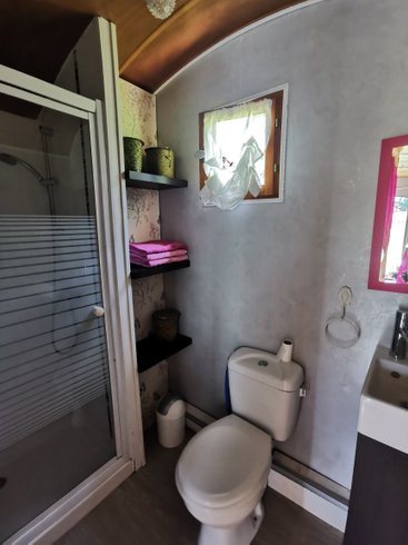 Hébergement AbracadaRoom : La roulotte Rozenn - Image 5