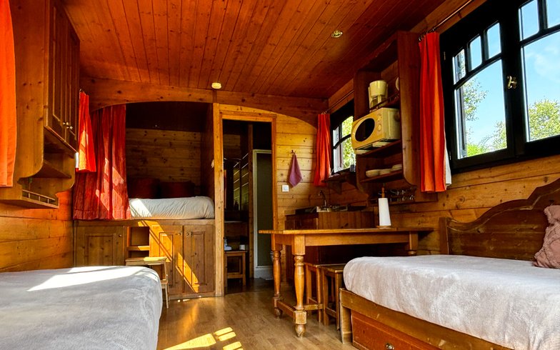 Hébergement AbracadaRoom : Roulotte Bohème - Image 10