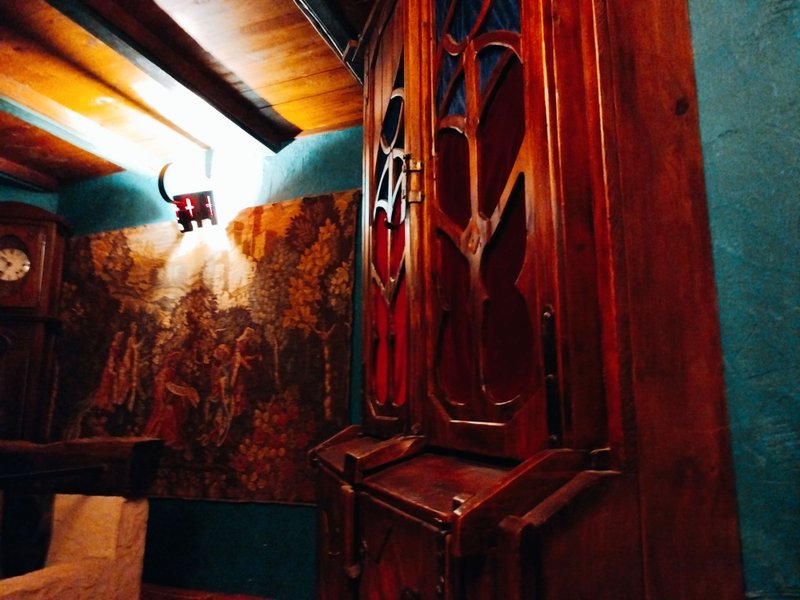 Hébergement AbracadaRoom : Suite médiévale, l'Épée du Roi Artur, avec escape game - Image 19