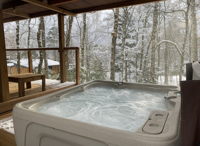 Hébergement AbracadaRoom : HY•Lødge Spa-6pers N°4 (Chalet nature avec spa privatif) - Image 3
