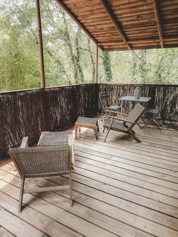 Hébergement AbracadaRoom : Cabane Aiga - Lodge sur pilotis au cœur de la nature, calme & bien-être, réservé aux adultes • linge & ménage inclus • climatisation réversible • cuisine équipée - Image 6