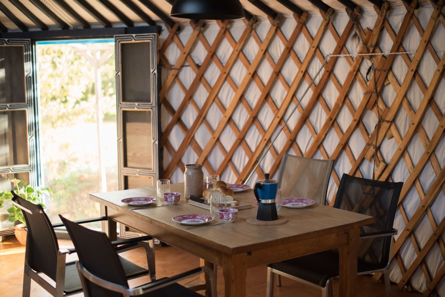 Hébergement AbracadaRoom : Belle et grande yourte mongole de 65m2 - Image 11