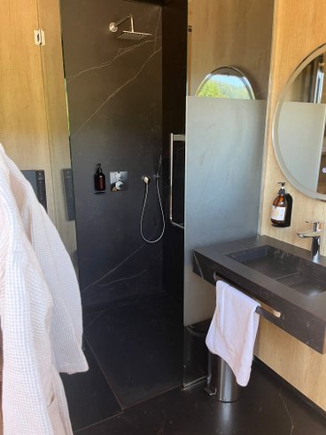 Hébergement AbracadaRoom : Lodge Duo sur Terre & Bain Nordique Privatif - Image 12