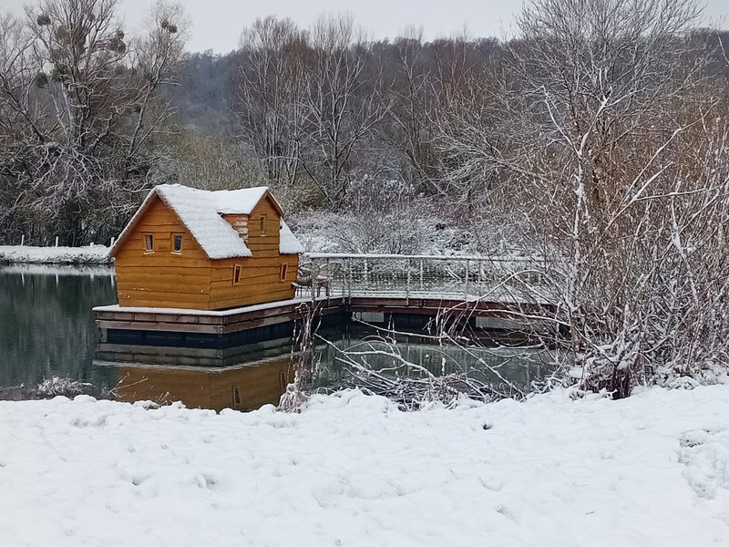 Hébergement AbracadaRoom : La cabane Magique - Image 7