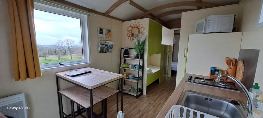 Hébergement AbracadaRoom : La Roulotte Kala et son spa jacuzzi - Image 9