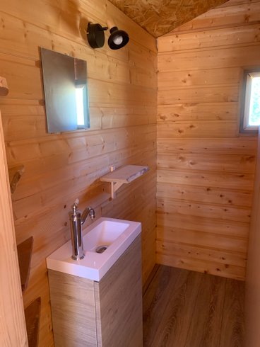 Hébergement AbracadaRoom : La Roulotte des Papillons - 1h de spa - Image 5