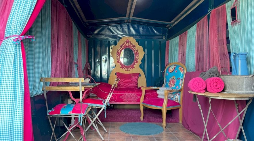 Hébergement AbracadaRoom : Le Truck-Lodge le UNIC OM - Image 5