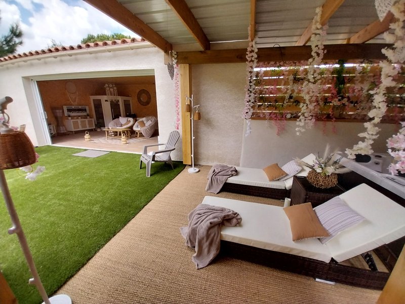 Hébergement AbracadaRoom : "M"ANON-Dôme Géodésique, piscine, spa et sauna. - Image 22