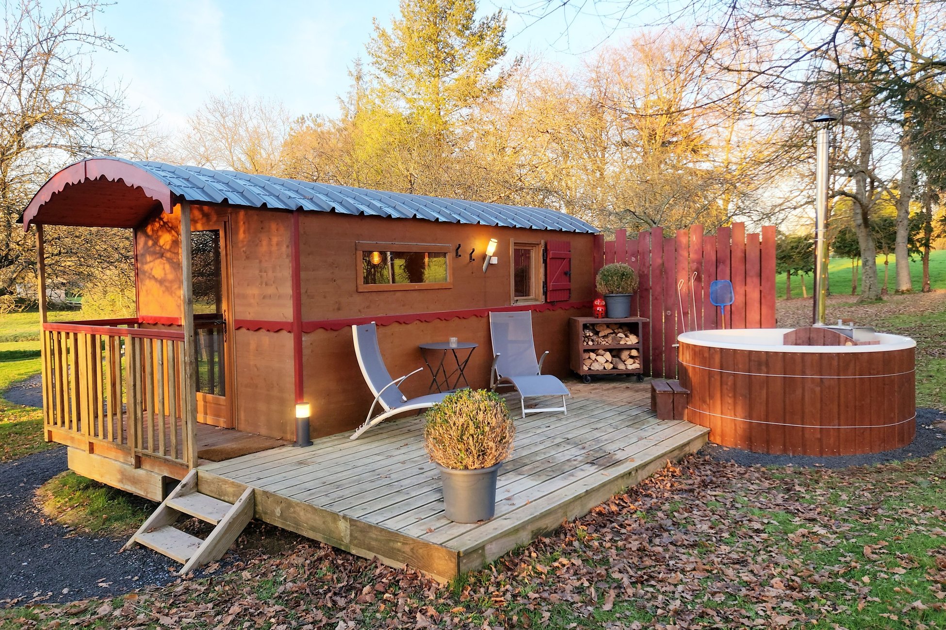 Hébergement UnicStay : La Roulotte & Bain Nordique à Saint-Jean-D'elle