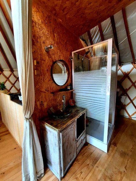 Hébergement AbracadaRoom : Yourte contemporaine tout confort - Image 8