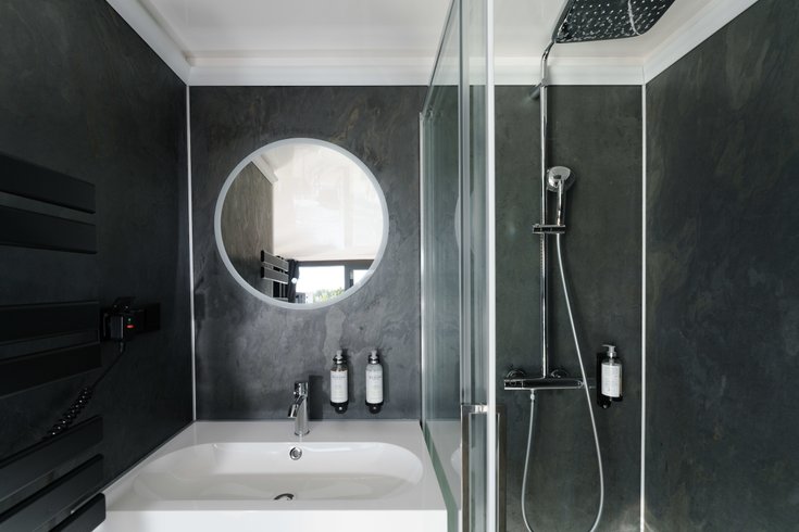 Hébergement AbracadaRoom : Suite flottante Panoramique Lit king-size Balnéo - Image 14