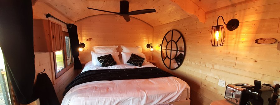 Hébergement AbracadaRoom : Roulotte Spa Kamadéva - Image 5