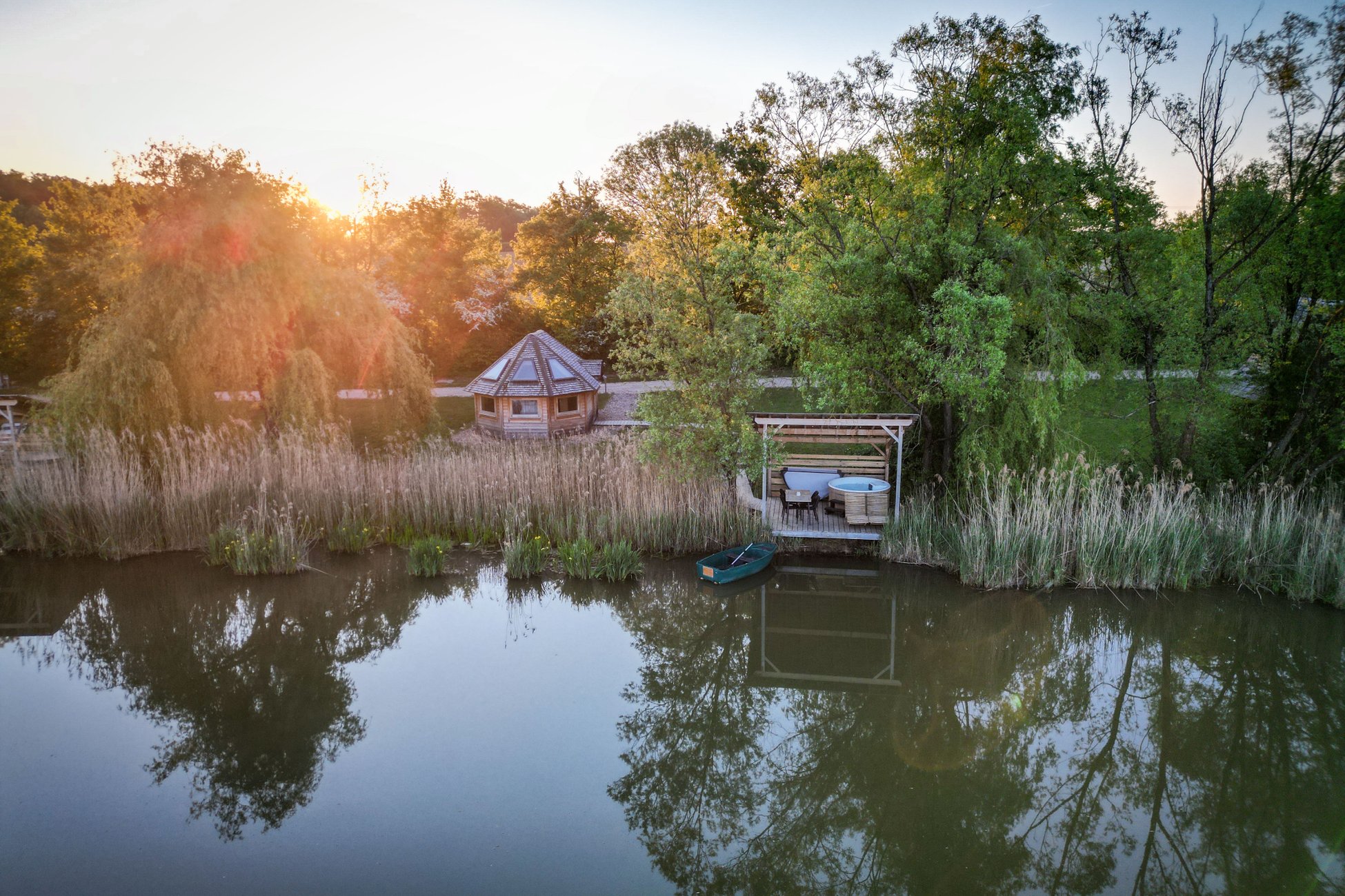 Hébergement UnicStay : Cabane Boréalis 4 pers à Bâgé-Dommartin