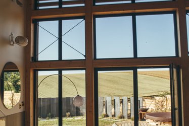 Hestia + Freya : Ecolodge de luxe avec 2 bains nordiques pour 2-14 personnes à Saint-Mards-En-Othe (2)