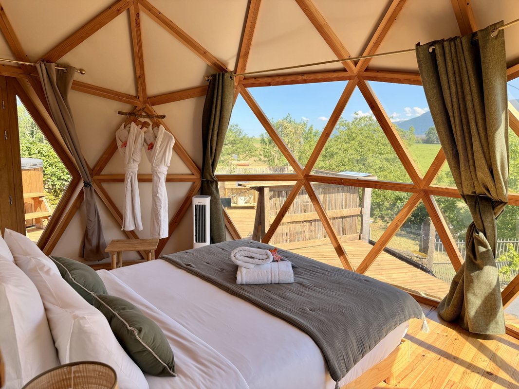 Le dôme avec spa privatif et vue sur les Pyrénées à Asson (28)