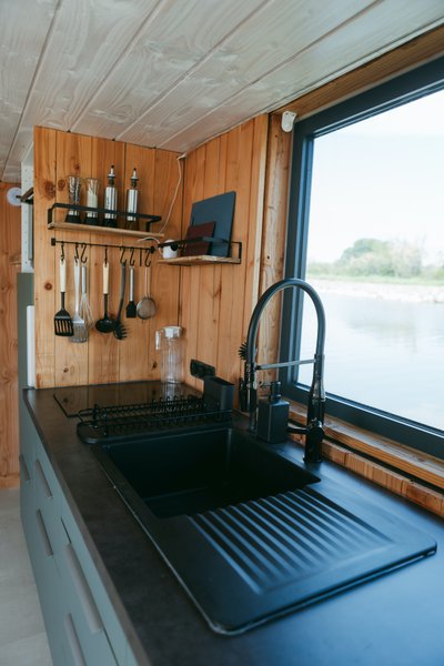 Hébergement AbracadaRoom : La cabane à fleur d’eau - Image 14