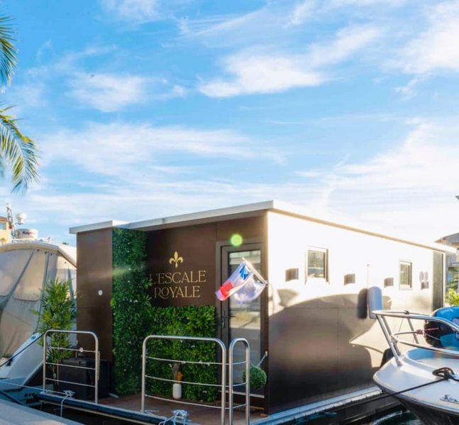 Domaine AbracadaRoom : L'Escale Royale Fréjus - Image 11