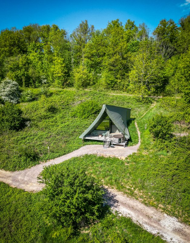 Becos : ecolodge de luxe en pleine nature avec vue et bain nordique à Massingy-Lès-Vitteaux (4)