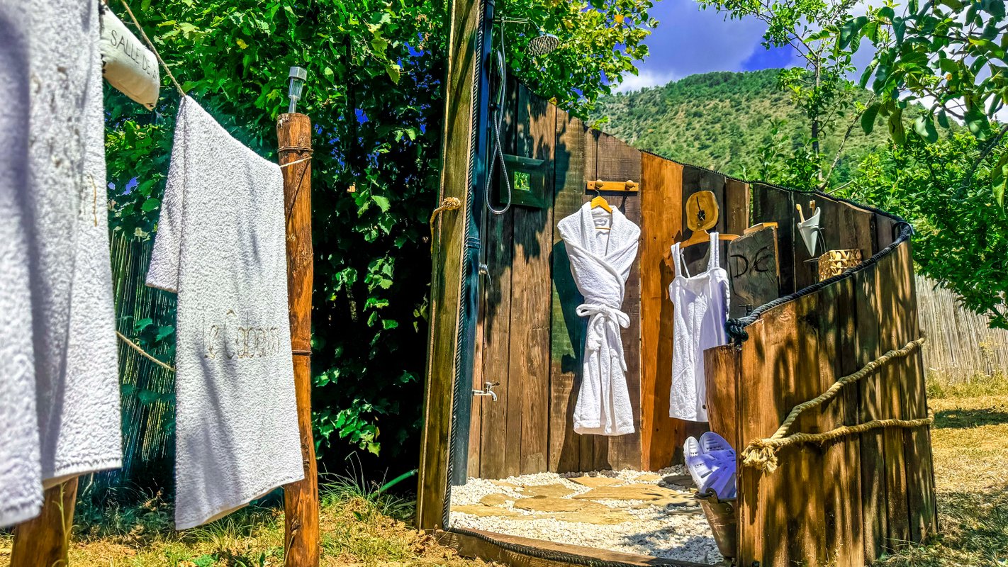 Chalet en verre sous une pluie d’étoiles à Lantosque (16)
