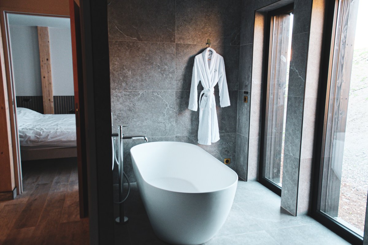 Hestia + Freya : Ecolodge de luxe avec 2 bains nordiques pour 12-13 personnes à Saint-Mards-En-Othe (12)
