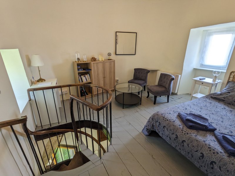 Hébergement AbracadaRoom : La tour médiévale du Château de la Carrée - Image 12