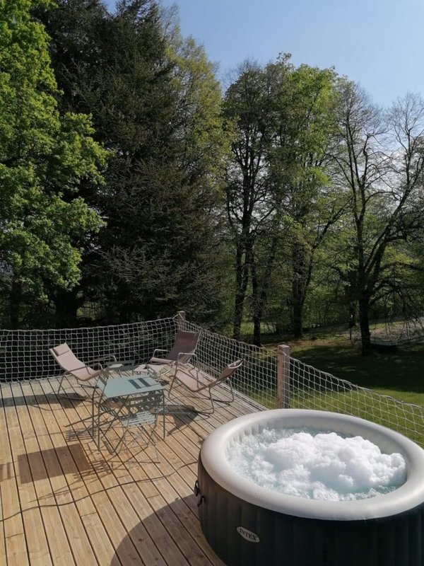 Cabane étoilée et son Spa à Merlas (3)