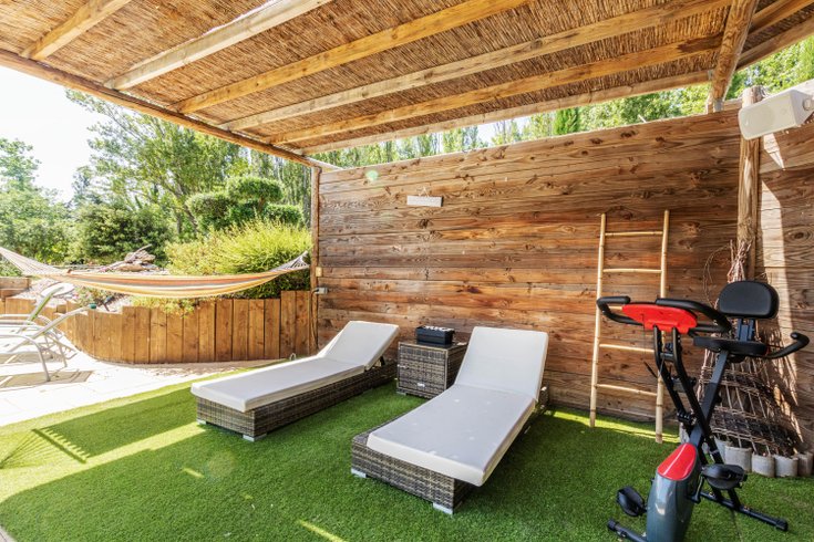 Hébergement AbracadaRoom : Hébergement Tonneau Prestige et sa piscine - Image 12