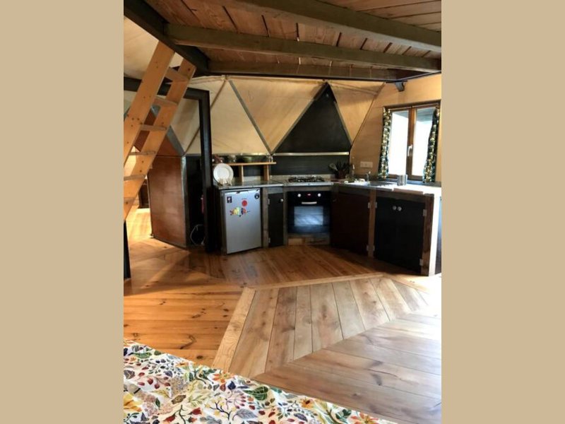 Hébergement AbracadaRoom : La cabane L'insolite Tanière - Image 10