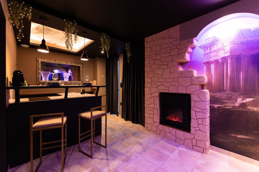 Hébergement AbracadaRoom : La Suite de Vénus - Love Room, Jacuzzi, Pièce Secrète - Image 8