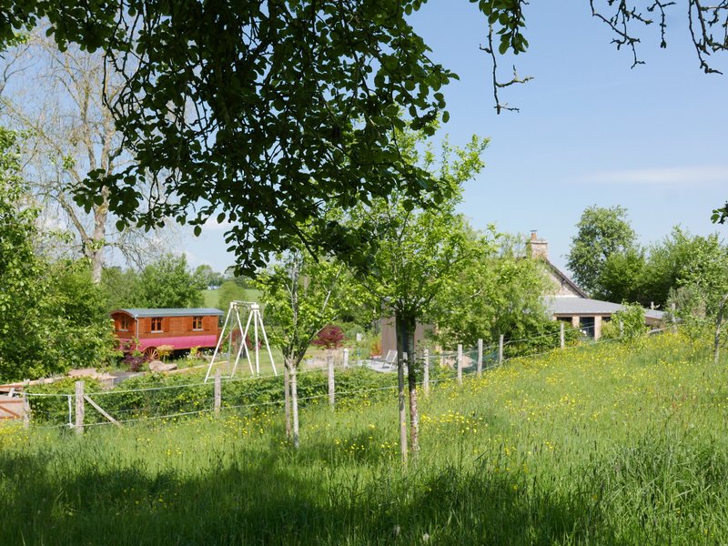 Hébergement AbracadaRoom : La Roulotte de Coco & Spa - Image 5